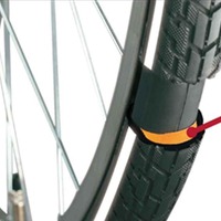 カインズの自転車「キラクル」は厚底タイヤ、空気が抜けにくいバルブを使用