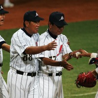 かつて日本代表の首脳陣として力を合わせてきた星野氏ら。2007年。（c）Getty Images
