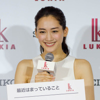 「セイコー ルキア 2016春夏 新CM発表会」に女優の綾瀬はるかが登壇（2016年3月2日）