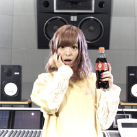 コカ・コーラをシェアしよう！きゃりーぱみゅぱみゅ他のスタンプボトル登場 画像