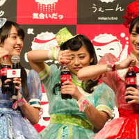 「コカ・コーラ」スタンプボトル発売記念イベント（2016年3月28日）