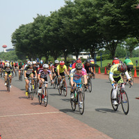 サイクルエンデューロ＆リレーマラソン「バーニングマン・レース」が熊谷で開催