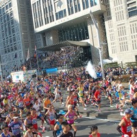 東京マラソン2016の寄付金、過去最高額の3億1000万円超え 画像
