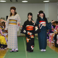 昭和後期の着物。四季にとらわれない柄や色の着物が流行した（撮影：市原達也）