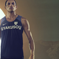 「NikeLab Gyakusou DRI-FIT ディスタンス シングレット」（税込8,100円）