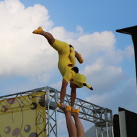 渡辺直美、大量のピカチュウとキレキレダンス！「ずぶぬれスプラッシュショー」開催