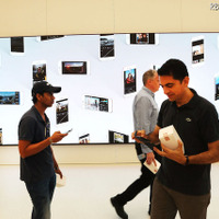 ニューヨークのワールドトレードセンターにオープンしたApple Store（C）Getty Images