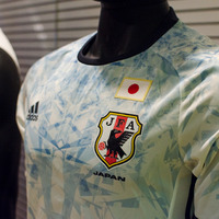 アディダス ジャパンはサッカー日本代表をウエアでサポート