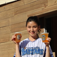 「YOKOHAMA BAY BEER FESTIVAL 2016」に橋本マナミが登場（2016年8月26日）