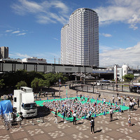 千葉市による「リオ2016パラリンピック競技大会パブリックビューイング」のようす（JR海浜幕張駅、9月9日）