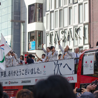 リオデジャネイロオリンピック・パラリンピック日本代表のメダリストたちが凱旋パレード（2016年10月7日）