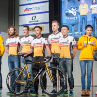 ジャパンカップサイクルロードレースのチームプレゼンテーション、アタッキ・チーム・グスト（2016年10月21日）