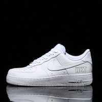 「NIKE AIR FORCE 1’07」（1万2,000円）