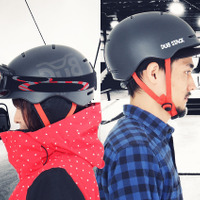 ダブスタック、エクストリームスポーツに使える多用途ヘルメット発売 画像