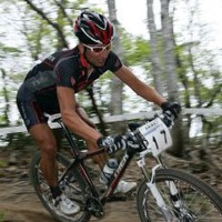 　トレックMTB チームのクロスカントリー選手、ディラン・クーパーが今季のマウンテンバイク・ナショナルポイントランキングと、ジャパンシリーズランキングの2タイトルで1位となった。チームで競われるチームランキングもトレックが1位を獲得した。