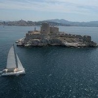 地中海に浮かぶイフ城
