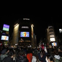 渋谷で2017年へのカウントダウンイベント「コークであけおめ！」