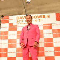 デヴィッド・ボウイの大回顧展「DAVID BOWIE is」が1/8より開催