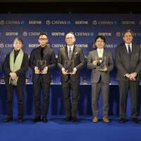 中田英寿、ビジネスリーダーに贈る「ゴールドシグネチャー・アワード」受賞 画像