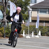 のん、電動自転車で『この世界の片隅に』の舞台巡りをしたい