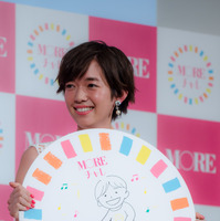 女性ファッション誌『MORE』のモアチャレ宣言プレス発表会に登壇した佐藤栞里（2017年3月28日）