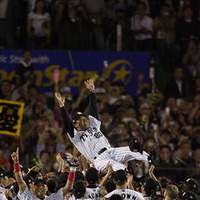 甲子園歴史館、阪神タイガース2005年の優勝を特集した企画展開催