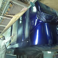 製造中の20000系先頭車（日立製作所笠戸事業所）。