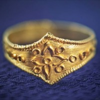 純金製の指輪