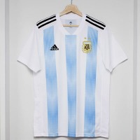 ピクセル柄で祝125周年！アルゼンチン代表がW杯に向けた新ユニフォームを発表 画像