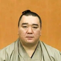 日馬富士が引退会見「自分の相撲道は感動・勇気・希望。横綱の名を汚し申し訳ない」 画像
