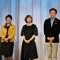 左からシスコシステムズの鈴木みゆき社長、石川佳純、同社鈴木和洋