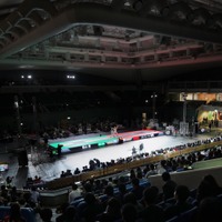 全日本フェンシング選手権大会、世界初のLED演出で親しみやすく変化