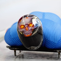 【平昌オリンピック】スケルトンに出場する選手たちのヘルメットが結構コワイ 画像