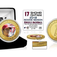 大谷メジャー“初モノ”グッズ4種の1つ「MLBルーキーシーズンゴールドコイン」【写真提供：北海道日本ハムファイターズ】