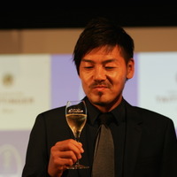 松井大輔、誕生日は妻・加藤ローサとシャンパンでお祝い…「1年また歳を取ったね」