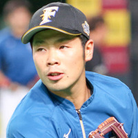 大きな意味持つ“捕手復帰”「4割打者」日本ハム・近藤健介、紅白戦で2年ぶりマスク 画像