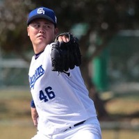 中日・鈴木博志【写真：荒川祐史】