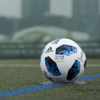 アディダス、COPAのサッカーショップKAMO創業50周年記念モデルを限定発売