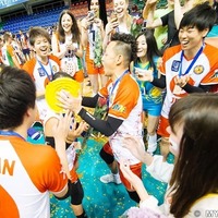 混合バレーボール国際大会で日本代表チームが銀メダル獲得