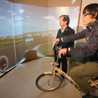 最先端自転車シュミレーターが下水道展’14大阪に出展 画像