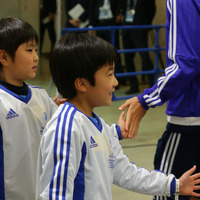 サッカー日本代表戦のウェルカムキッズとハイタッチキッズを募集