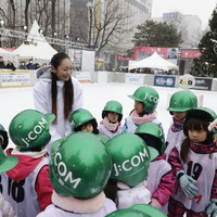安藤美姫「諦めずに前を向いて挑戦することが大事」…さっぽろ雪まつりスケート教室