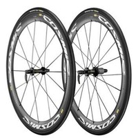 　マビック2012年ニューモデルの注目アイテム「コスミックカーボンSLE」が日本限定200セットで発売される。ロード競技からトライアスロンまで幅広いライダーに。199,500円（エグザリット専用ブレーキシュー付属）。