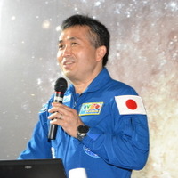 幕張メッセで開幕中の「宇宙博 2014」で若田宇宙飛行士によるトークショー開催