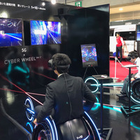 VR空間を疾走する通信対戦型の車いすエンターテイメント「CYBER WHEEL X」発表