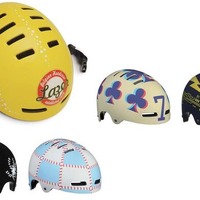 　ヘルメットメーカーのレイザーがカラフルなデザインで目を引くストリートライドやダートジャンプに最適なヘルメット「ストリート」を発売した。厚みの異なる内装パッドが3種類付属していて、高いフィット性能も実現している。5,250円。