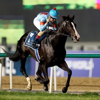 【ドバイシーマC】日本馬イクイノックス、レコード圧逃Vで世界制覇　鞍上ルメールは“ペッパーミル・パフォーマンス”披露