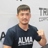 【RIZIN】牛久絢太郎、堀口恭司との“強力タッグ”で朝倉未来を迎え撃つ　「練習ではもっと強い人とやっている」