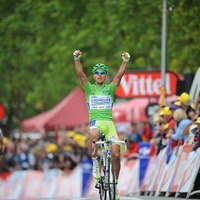 　第99回ツール・ド・フランスは7月3日、オルシからブローニュシュルメールまでの197kmで第3ステージが行われ、リクイガス・キャノンデールのピーテル・サガン（スロバキア）がゴール手前で抜け出し、初出場の大会ながら第1ステージに続く区間2勝目を挙げた。