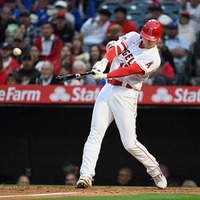 【MLB】大谷翔平、5試合ぶり第16号は鈴木誠也の頭上越え　一時、三塁打とされるも実況も「明らかに本塁打」と記録変更